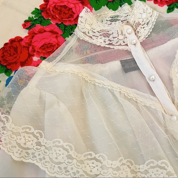 Vintage Lacy Blouse with Gunne Sax vibes - Picture 5 of 8
